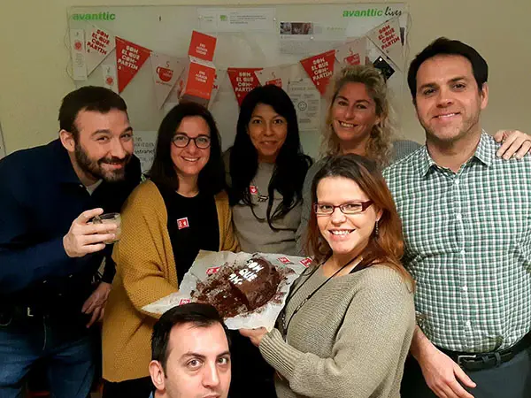 cafè solidari amb la Magic Line d'Avantic